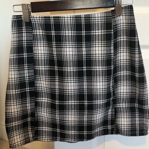 Black plaid skirt